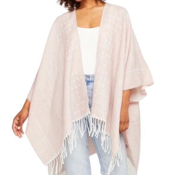 Gentle Fawn Blush Pink & White Hermosa Fringed Reversible Wrap, Size M/L - Picture 3 of 9